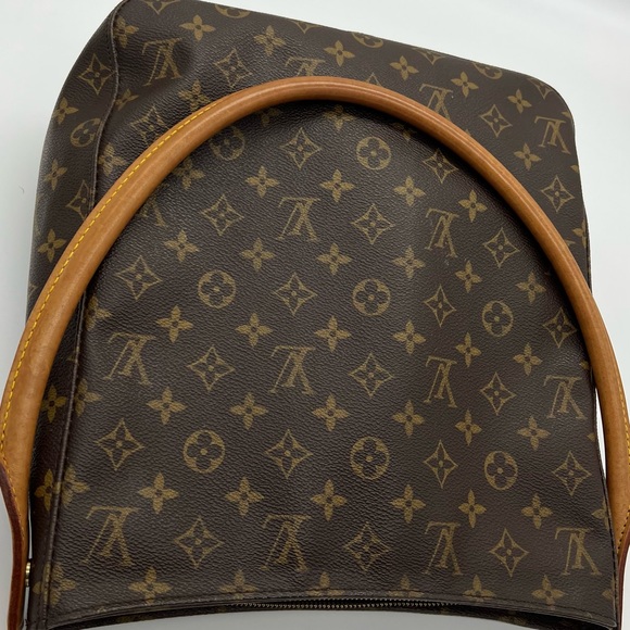 Authentic Louis Vuitton monogram Looping Gm - Picture 9 of 17